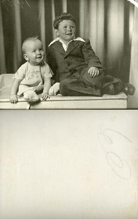 Children of Ann Koski Chisholm and Archie Chisholm. Photo taken in Sudbury -  Baby Leslie Karen w...